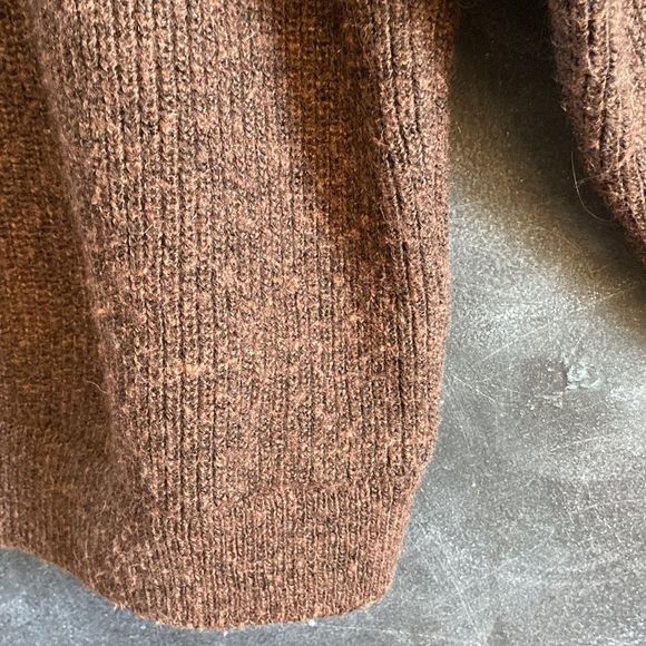 Aware Sweater  - Picture 3 of 11